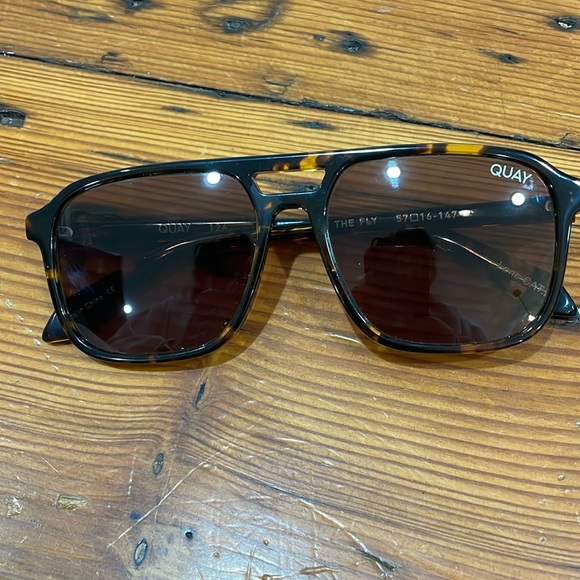 Quay Australia Accessories - Quay tortoise on the fly unisex aviator sunglasses (frames only)
